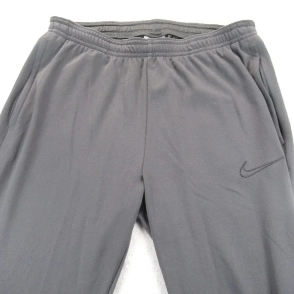Nike versatile pair